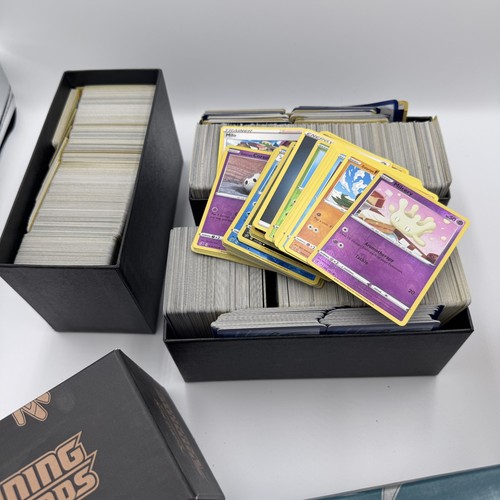 Lote de cartas coleccionables Pokémon Leyendas Brillantes Invasión Carmesí Choque Rebelde - Imagen 7 de 7