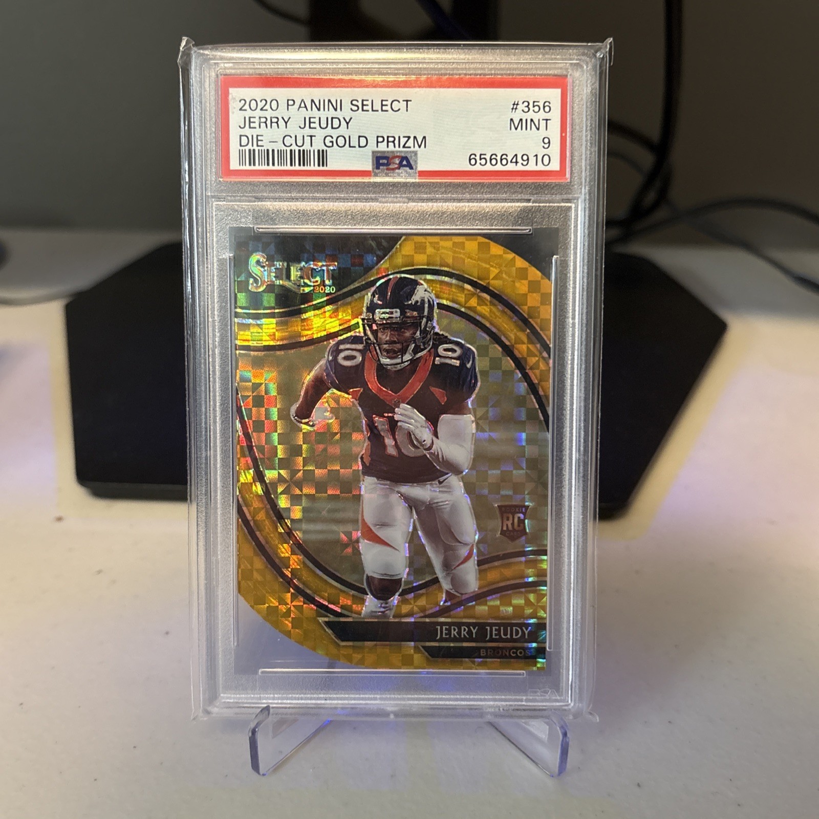 2020 Panini Select - Field Level Jerry Jeudy #356 Gold Prizm /10 (RC) PSA 9