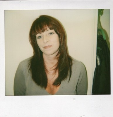 VINTAGE POLAROID PHOTO PRETTY WOMAN RED HAIR REDHEAD PORTRAIT BANGS LAYERS