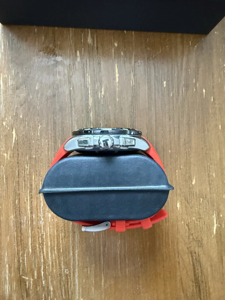 Reloj solar Tissot T-Touch Connect para hombre T1214204705100 goma titanio Foto 2 de 4