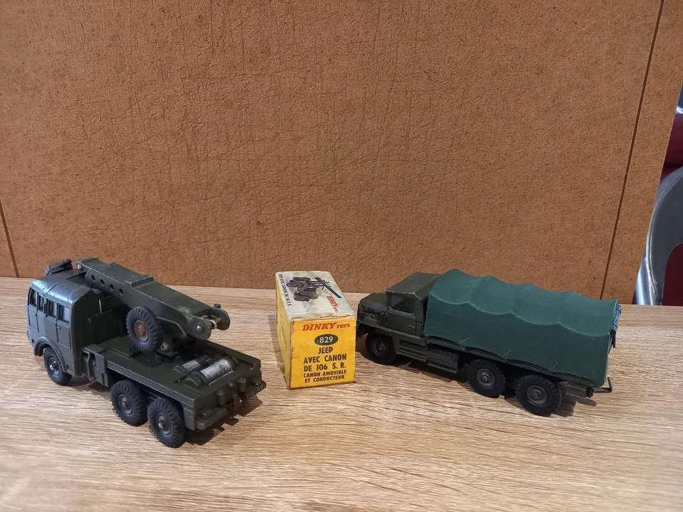 Lot militaire BERLIET "Gazelle" + BERLIET dépanneuse + boite   DINKY TOYS  1:43 - Photo 2/3