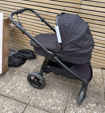 Image of Mamas & Papas Ocarro Black Single Pram with Bassinet/Carrycot Signature