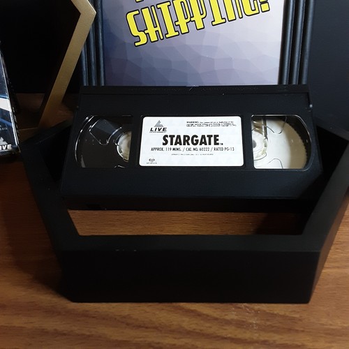 Stargate - VHS 1995 - Kurt Russell - Free Shipping! Buy 2 Get 1 Free!!! - Picture 4 of 6