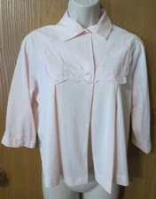 BED JACKET 1960's  JCPENNEY GAYMODE PINK opaque nylon LACE overlay lingerie S