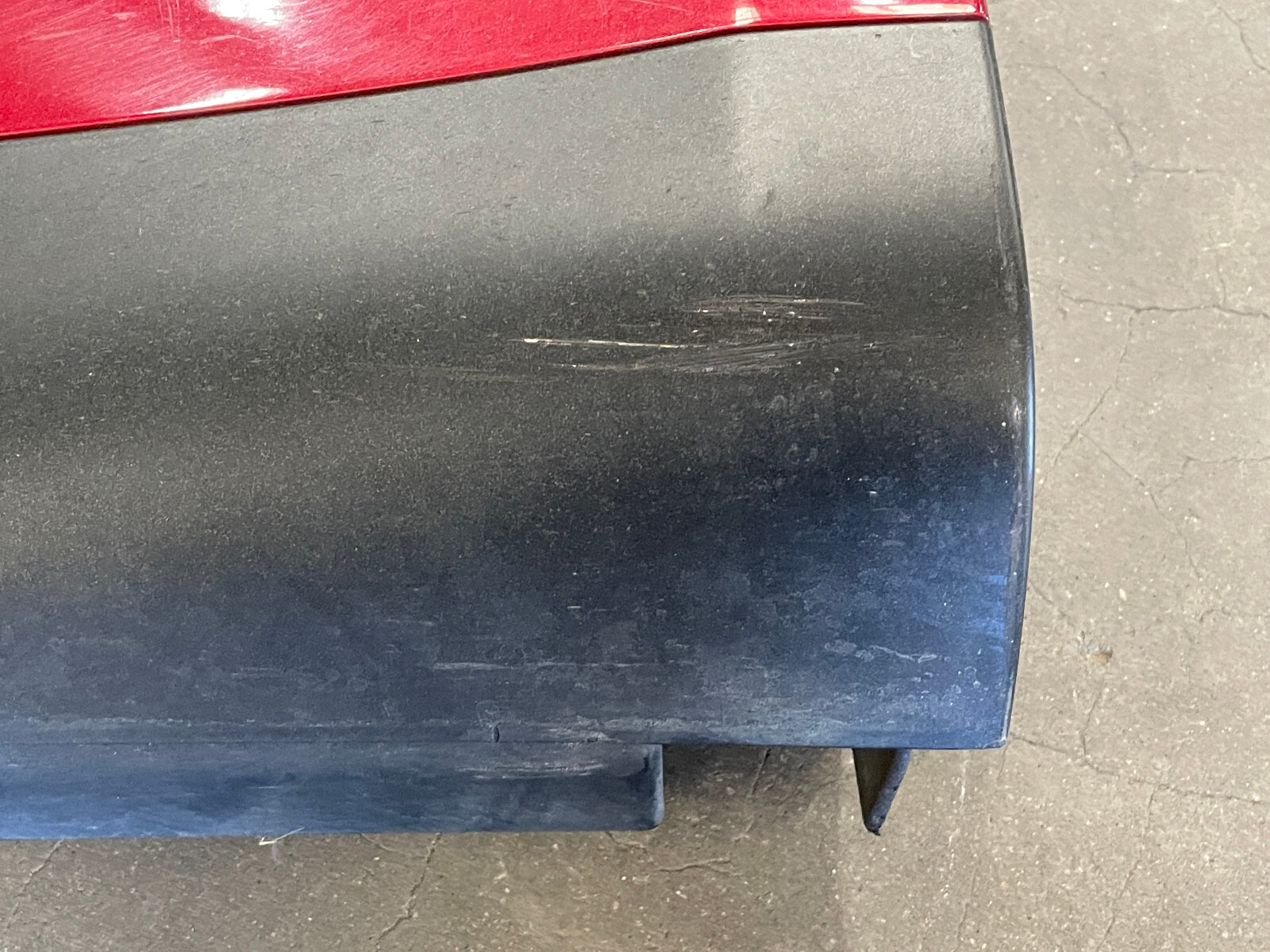 14-17 Maserati Ghibli S Left Side Skirt Rocker Panel Molding Trim Red 1504 OEM