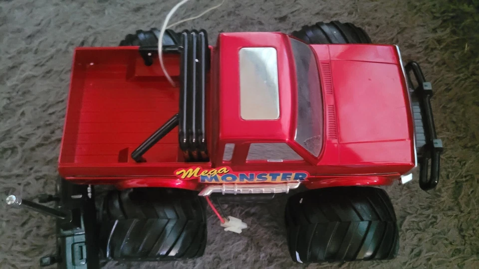 Camión RC Monster JRL MEGA de colección rojo 27 Mhz funciona Foto 2 de 4