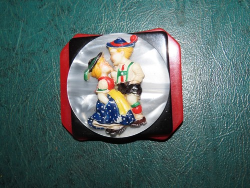 BAVARIAN BOY & GIRL KISSING PIN BROOCH ARTIST SIGNED Vtg ARTS CRAFTS
