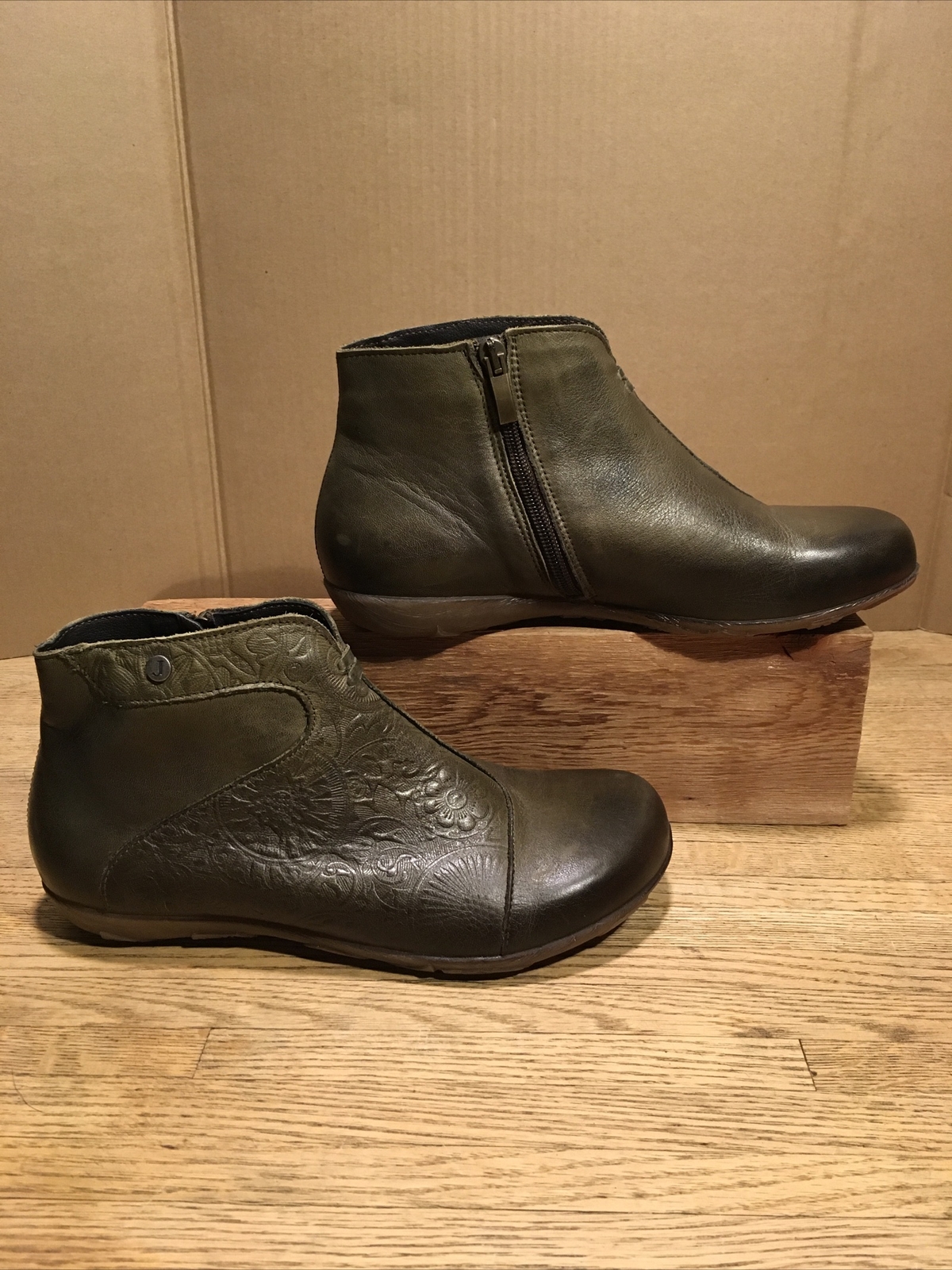 JAFA women’s Leather Zip Ankle Boots Green $200+ Retail! Size EU38, US7 ...