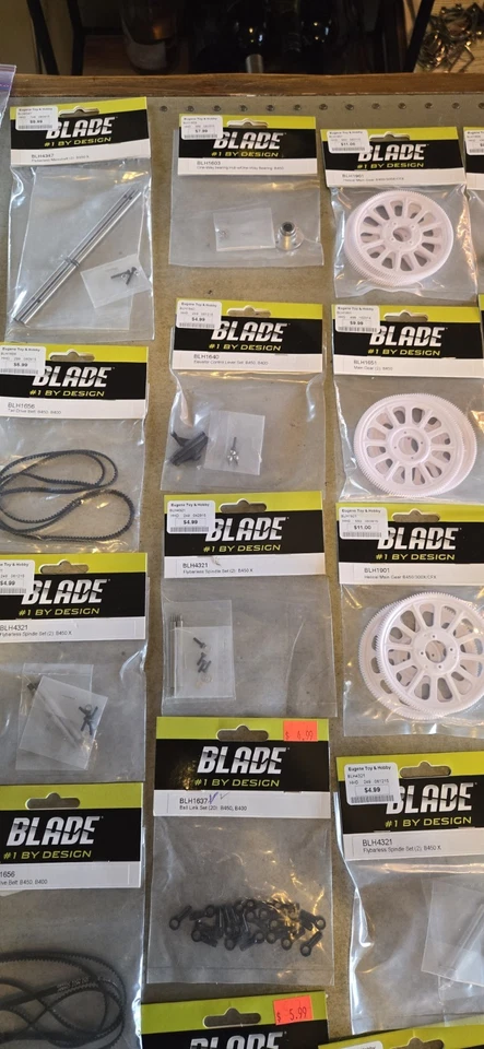 Large Lot Of Over 50 Horizon Blade B400/450 R/C Helicopter Parts. New! - Image 4 of 4