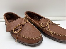Minnetonka Moosehide Classic moccasins size 11 Mens