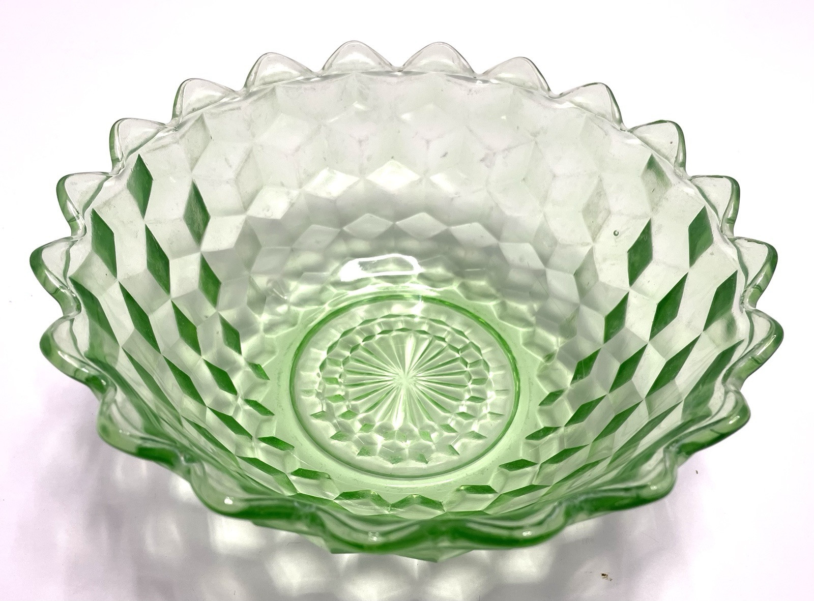 Vintage Green Depression Glass Jeanette/Cube Pattern 7.25 Inch Bowl