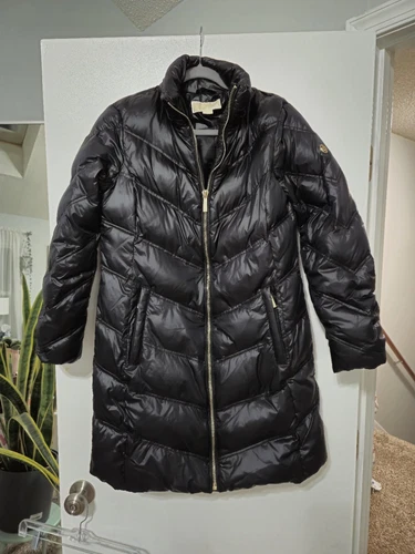 Parka imbottito nero Michael Kors piumino medio nuovo senza etichette