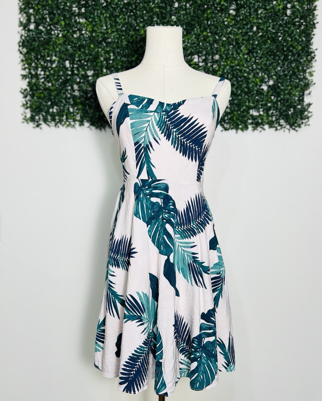 Old Navy Women's Pink Green Palm Leaf Printed Cami Sleeveless Dress Size Small
