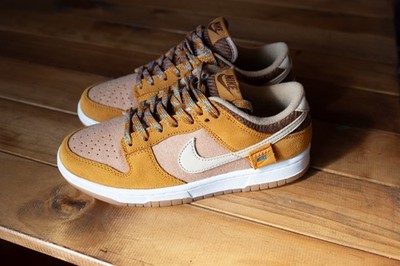 NEW - Nike Dunk Low  Teddy Bear  (UN-USED) Size US 6