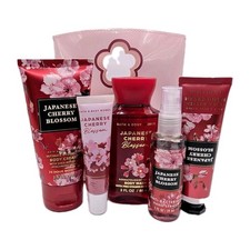Bath  Body Works Japanese Cherry Blossom 5 Piece Travel Size Gift Set