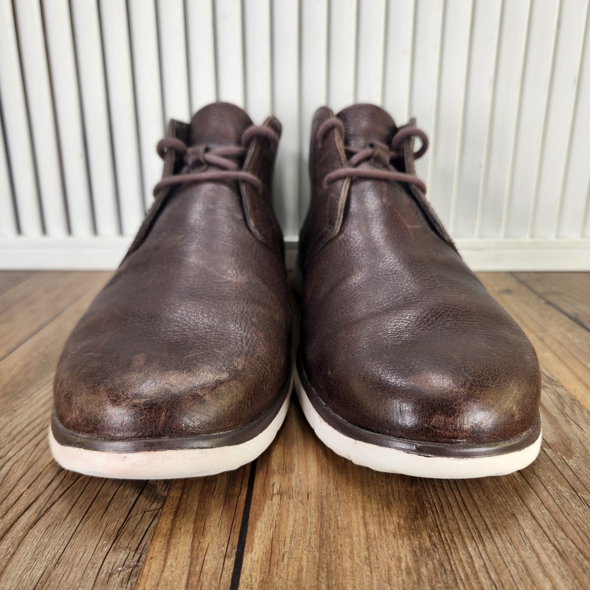 UGG Freamon Chukka Boots Mens Size 11 Brown Leather Preppy  display picture 1