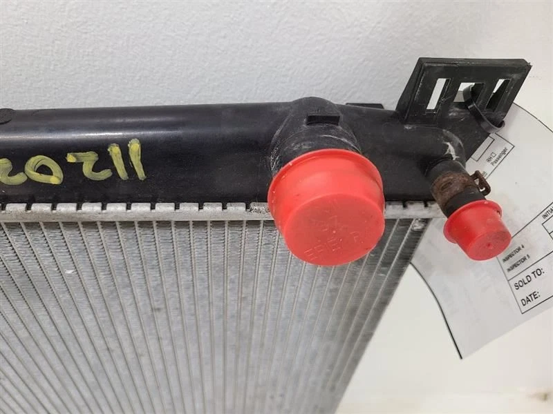 2007-2015 MINI COOPER 1.6l Radiator Convertible Base 17117535099 - Image 3 of 4