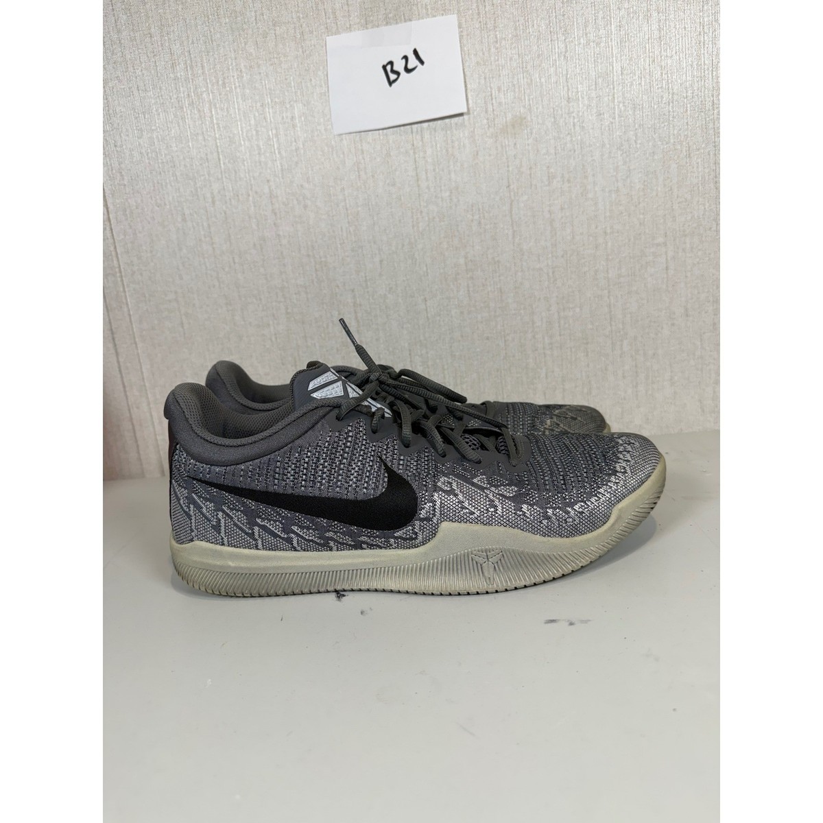 Nike‎ Kobe Mamba Rage Dark Grey Size 11.5 Sneakers 908972-011 Nike Kobe Mamba Rage Dark Grey Black White Pure Platinum  main image 4