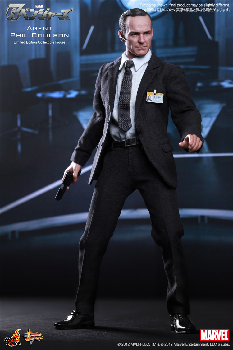 Hot Toys MMS189 The Avengers 1/6th scale Agent Phil Coulson