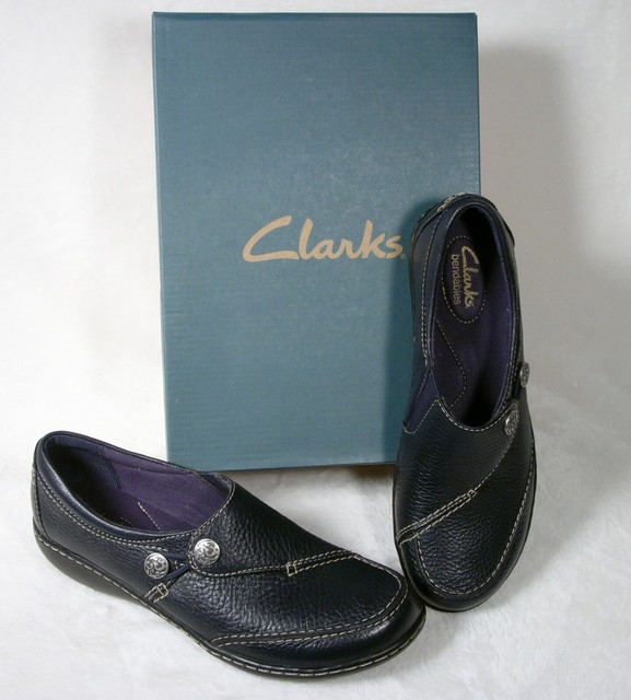 New Womens Clarks Leather Navy Blue Slip Ons Size 7 Narrow /CM eBay