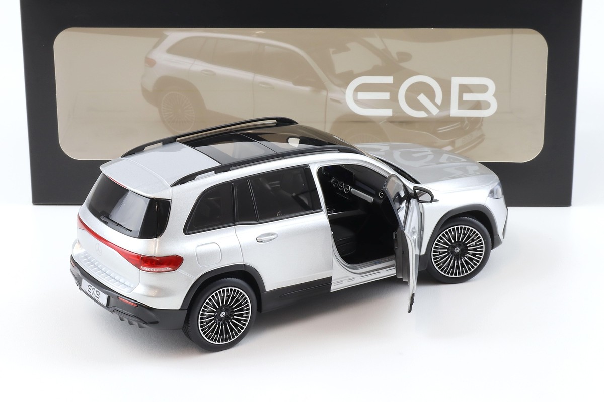 Mercedes Benz EQC 専用ベース　純正品 000989230611cccj.jpg