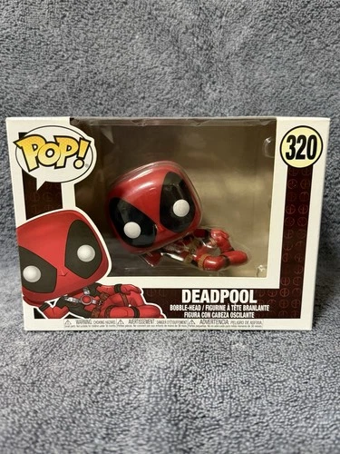Funko Pop! Vinyl Marvel Deadpool #320 Comics Bobblehead Figure