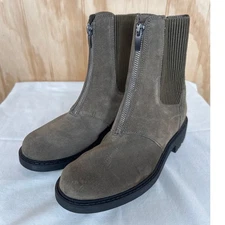 Clarks Orinoco2 Up Olive Suede Ankle Boots 7.5 Zip Front Stretch Comfort Boho