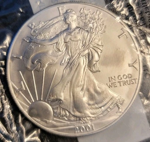 2001 1 oz American Silver Eagle $1 Coin BU