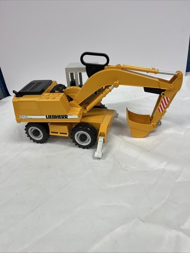 Bruder Toys Liebherr 912 Backhoe Digger Excavator Kid's Digging Tools - Picture 3 of 8