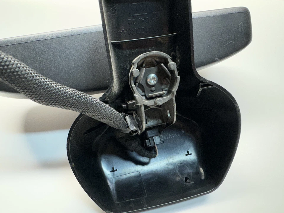 JEEP CHEROKEE 2018 INTERIOR REAR VIEW MIRROR OEM - image 3 of 4