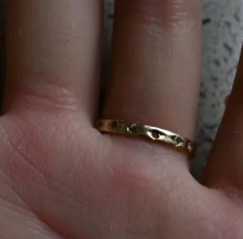 Anillo/banda de eternidad vintage de oro amarillo de 9 quilates y piedra transparente M 1/2 piedras faltantes - Imagen 3 de 4