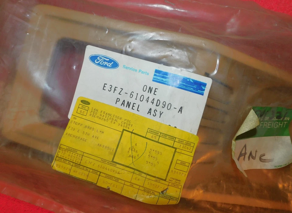 1983-1985 Ford Escort GT EXP Mercury Lynx LN7 NOS PAINEL SUPERIOR CONSOLE CENTRAL BRONZEADO - Imagem 4 de 4