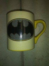 Yellow  Black Coffee Mug DC Comics, 14 OZ, Batman Logo Pixalated New Old Stock