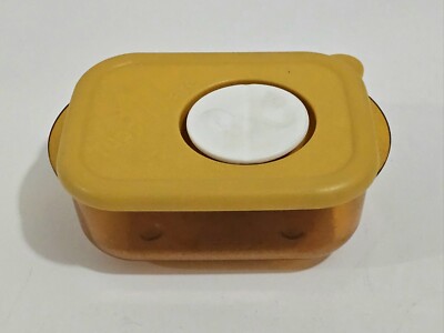 Tupperware 3387-A-2 Yellow Bowl & Vented Container Lid #3388-A-1