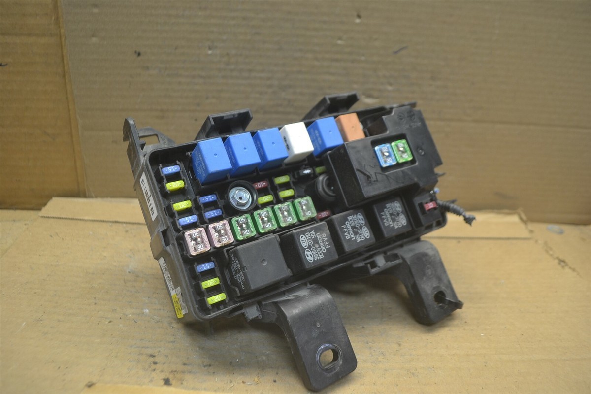 3z7z3 919503Z010 FUSE BOX UNIT / 567326 FOR HYUNDAI I40 CW 1.7