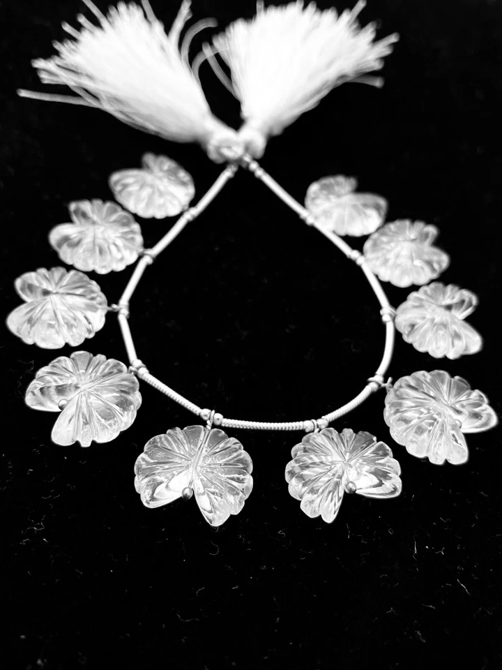 Incredibili perle a forma di mezzo fiore in crisalo trasparente perline di pi... - Immagine 3 di 4