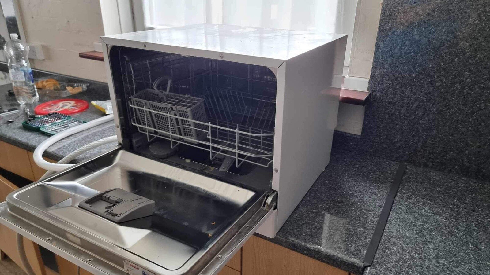 Bosch Serie 4 SKS62E32EU Compact/Table Top Dishwasher White