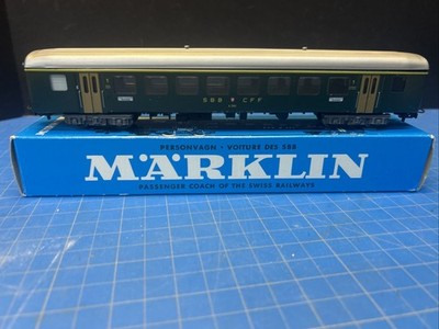 Märklin 4066 Schnellzugwagen SBB 1. Klasse Guter Zustand H0  1:87 DR