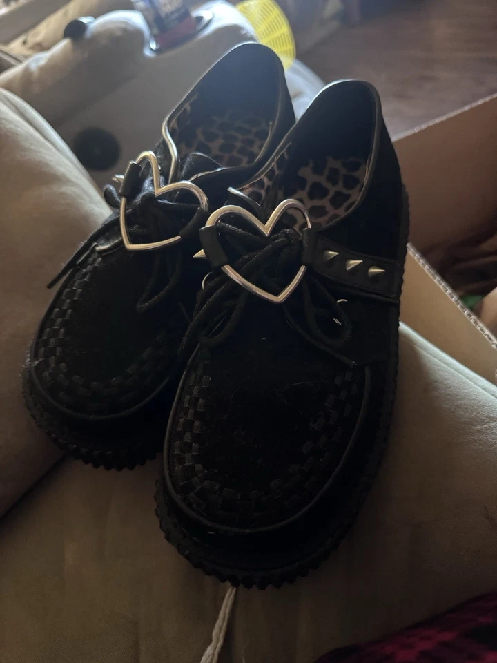 Women’s fergalicious Platforms Size 7 Demonic Creeper 206 - Image 3 of 3