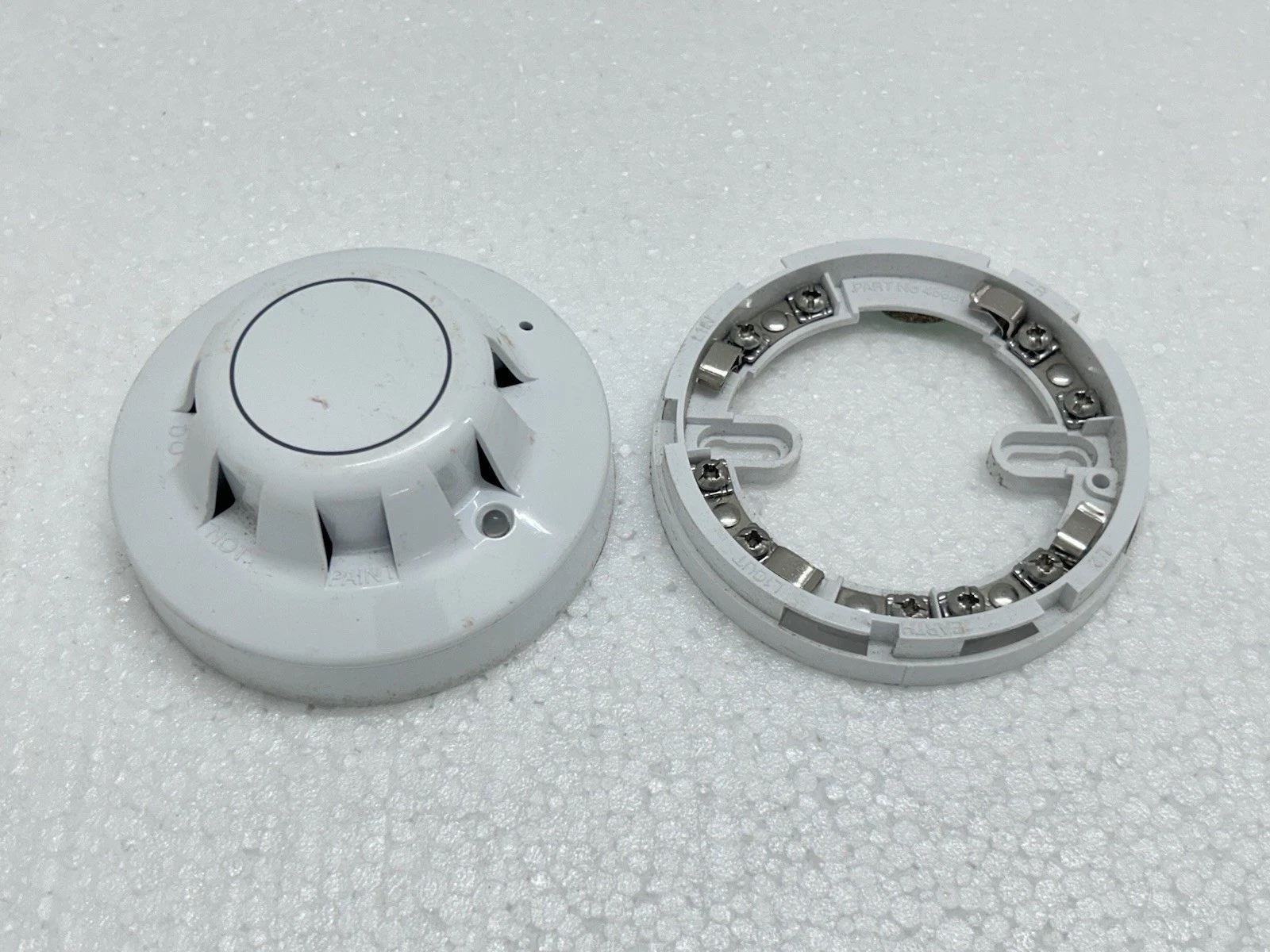 APOLLO 55000-316 Used Working Series 65 Smoke Detector