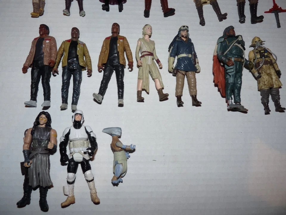GRAN LOTE DE 16 FIGURAS STAR WARS ANAKIN PADME REY MANDOLORIAN HASBRO SUELTO Foto 3 de 3