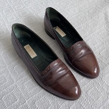 Vintage Men s Gucci Loafers Made In Italy Leather Size 39/9.5 With Brogue Detail