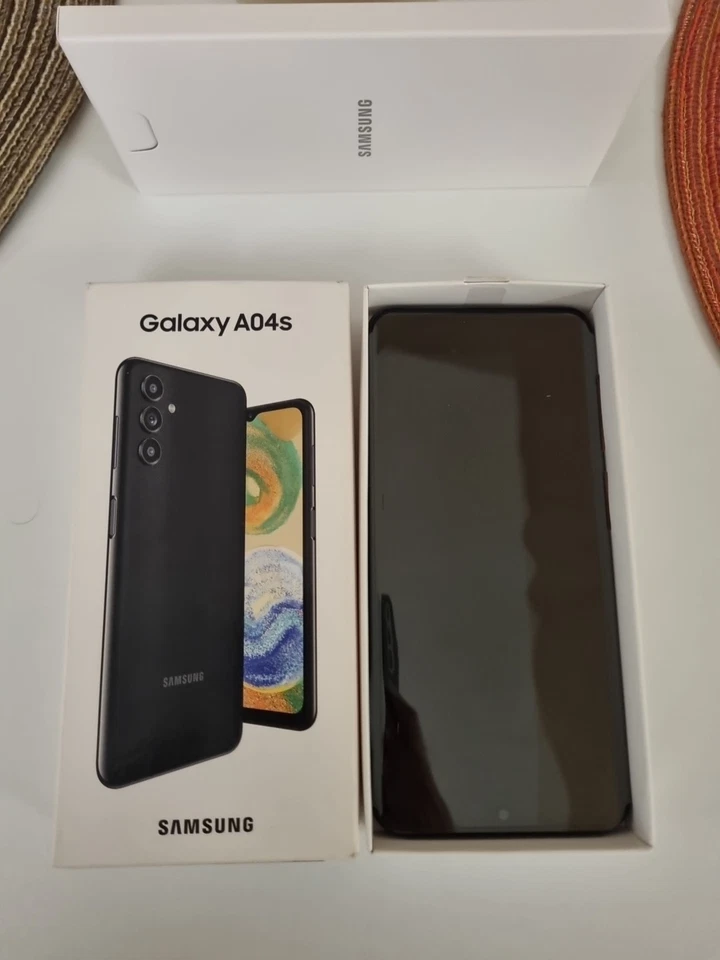 Samsung Galaxy A04s Nero 4G HD 32gb Ram 3gb SM-A047F Dual Sim Nero - Immagine 3 di 4