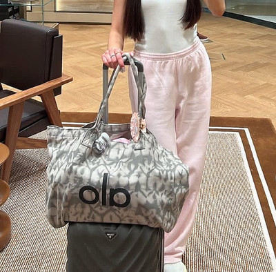 Alo Yoga Large Gray Tie-Dye Canvas Tote Bag   Travel Gym Carryall   NWT