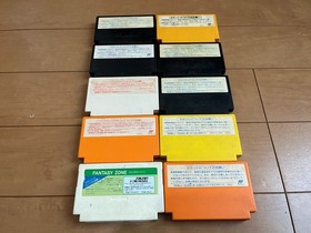 Nintendo Famicom Console with BOX and Manual, 10 Games 0322