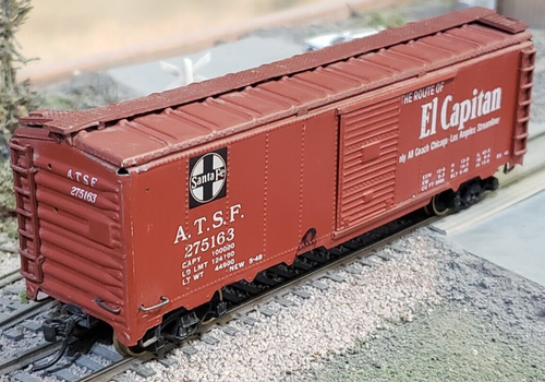 Varney Vintage HO Scale - Santa Fe (ATSF) 40' Box car - Picture 8 of 15