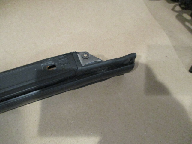 Ferrari 458, 488 - RH Door Outer Edge Gasket Seal - P/N 81361200