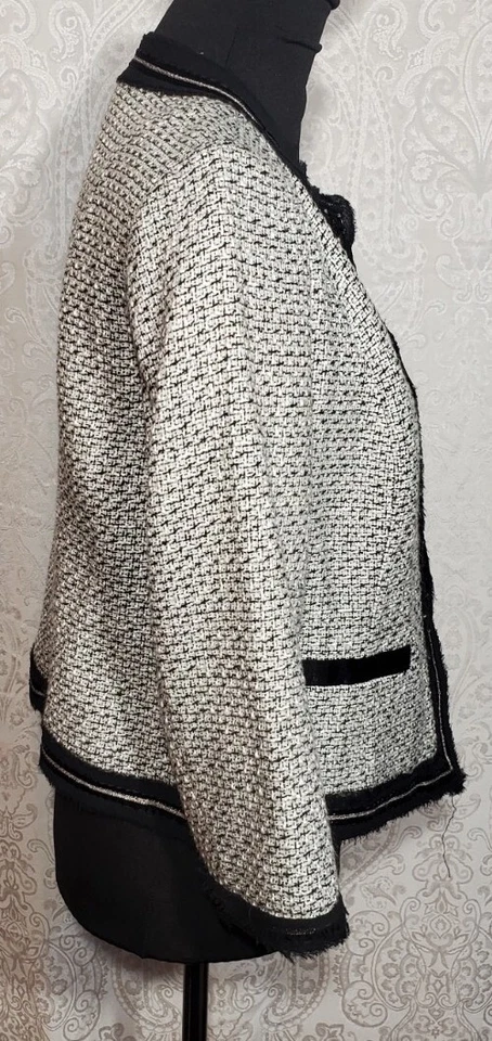 Chaqueta tejida Peter Nygard blanca y negra vintage talla 8 Foto 2 de 4