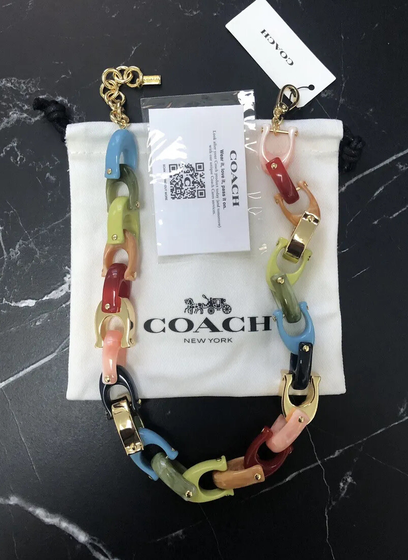 ケイ✨ Vintage Coach Gold-Tone C Dangle ケイ様専用✨ Vintage Coach Gold-Tone C Dangle - メルカリ