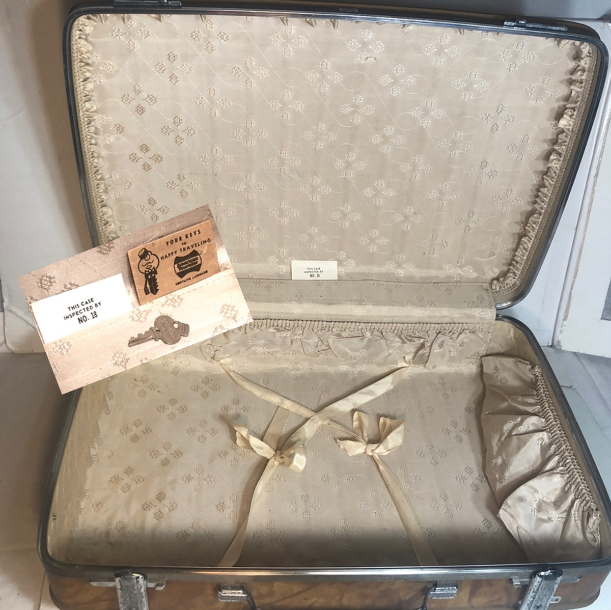Vintage American Tourister Hard Shell Gold Suitcase Luggage Original Key w  Env